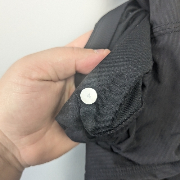 LULULEMON In Flux Crop Pants Size 4 Black Color With Pockets - Picture 13 of 16